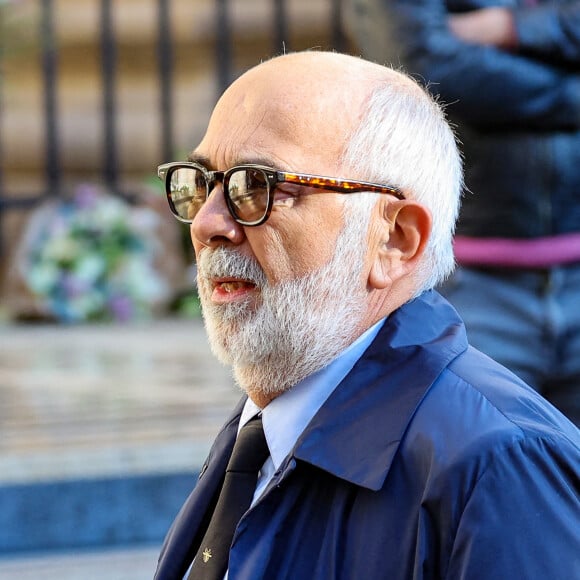 Les membres du Splendid étaient présents pour lui rendre un dernier hommage
Gérard Jugnot - Sortie des Obsèques de Michel Blanc en l'église Saint-Eustache à Paris, le 10 octobre 2024. © Moreau / Jacovides / Bestimage 