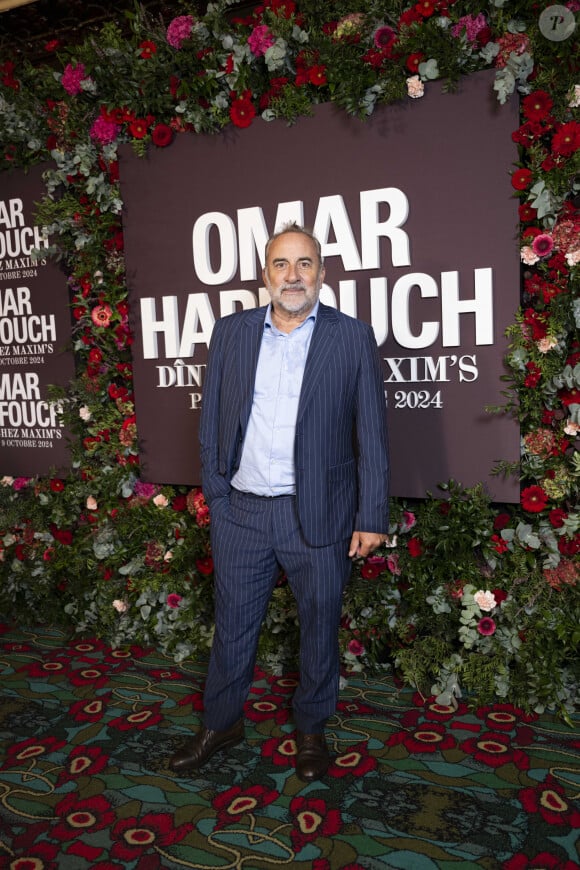 Antoine Duléry au photocall de la soirée Omar Harfouch "Dîner chez Maxim's" à Paris le 9 octobre 2024. © Perusseau / Tribeca / Bestimage