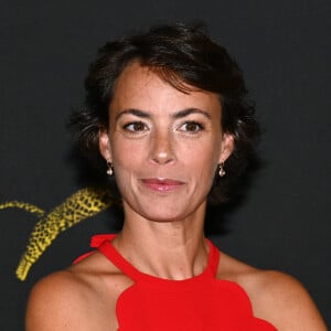 "Bérénice Béjo il y a un truc qu'on remarque en regardant le film, c'est que vous avez coupé vos cheveux, une coupe garçonne que vous avez toujours en pétard. Pourquoi vous avez voulu faire ça ?"
Bérénice Bejo - Photocall du film "Mexico 86" lors du 77ème Festival International du Film de Locarno. Le 10 août 2024 © Nick Zonna-IPA / Zuma Press / Bestimage