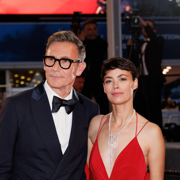 Michel Hazanavicius et sa femme Bérénice Bejo - Descente des marches du film " La plus précieuse des marchandises " lors du 77ème Festival International du Film de Cannes, au Palais des Festivals à Cannes. Le 24 mai 2024 © Jacovides-Moreau / Bestimage 