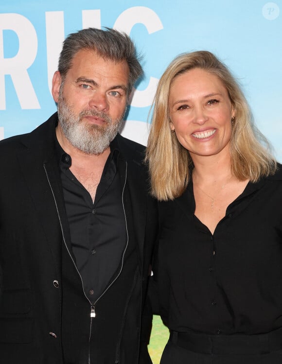 Clovis Cornillac et sa femme Lilou Fogli - Avant-Première du film "Un p'tit truc en plus" au cinema UGC Normandie à Paris le 25 avril 2024. © Coadic Guirec/Bestimage