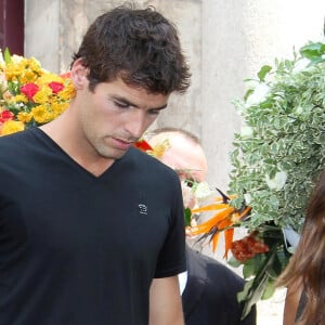 Yoann Gourcuff et sa compagne Karine Ferri - A Cannes, les sportifs rendent un dernier hommage à Tiburce Darou le 10 juillet 2015.