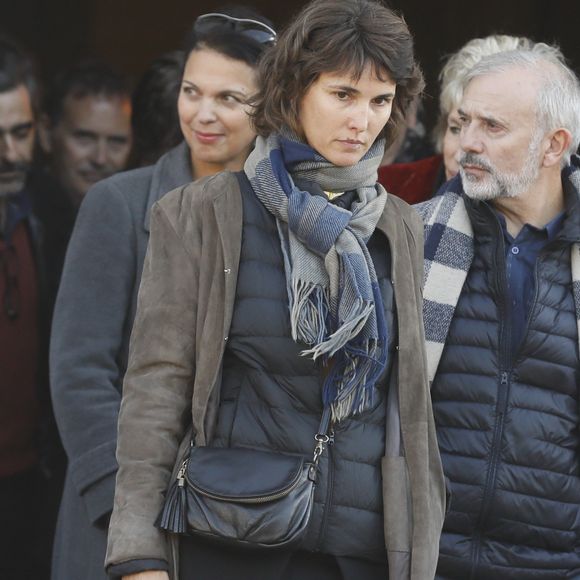 Eglantine Emeyé - Sorties des obsèques du journaliste, animateur de télévision et animateur de radio français Philippe Gildas en la salle de la Coupole au crématorium du cimetière du Père-Lachaise à Paris, France, le 5 novembre 2018. 