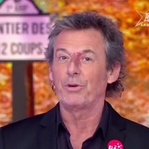 L'émission des "12 coups de midi" du mardi 15 octobre 2024 a été ponctuée d'un grand moment d'émotion sur TF1
Jean-Luc Reichmann sur le plateau des "12 coups de midi" le 15 octobre 2024.