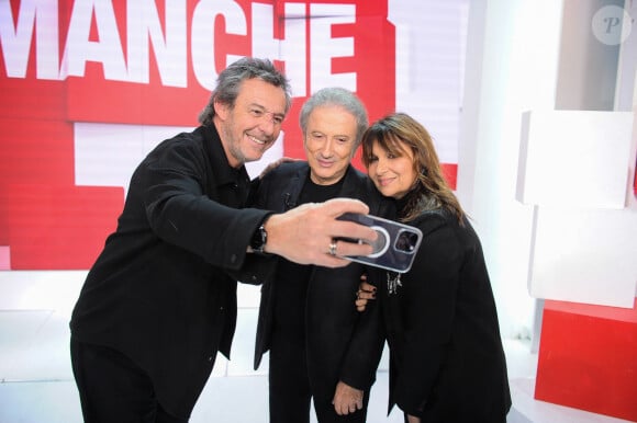 Exclusif - Michel Drucker Jean-Luc Reichmann et sa femme Nathalie Lecoultre - Enregistrement de l'émission Vivement Dimanche présentée par M.Drucker au Pavillon Gabriel à Paris le 9 janvier 2024. Diffusion sur France 3 le 14/01/2024.