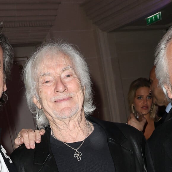 Jean-Luc Reichmann, Hugues Aufray et Pierre Arditi lors de la soirée de gala pour la fondation de la recherche en physiologie, les Stethos, au George V à Paris le 18 mars 2024. © Coadic Guirec / Bestimage 