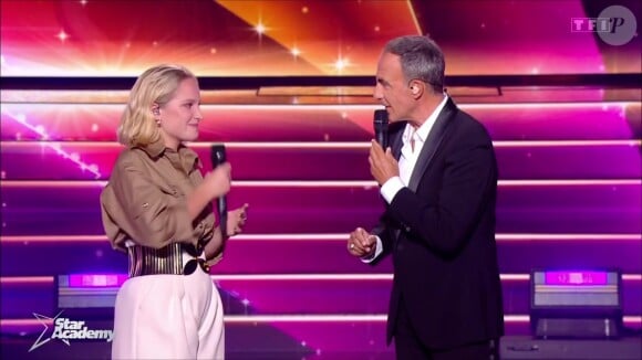 Maïa, élève de la "Star Academy 2024", n'en était pas à son coup d'essai dans une émission musicale
Maïa et Nikos Aliagas sur le plateau de la "Star Academy"