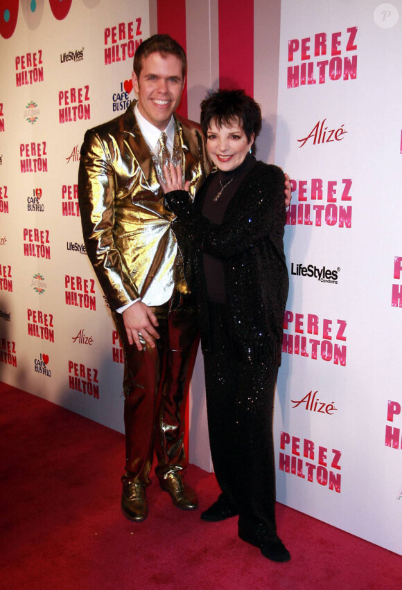 Liza Minnelli et Perez Hilton lors de la fête d'anniversaire des 32 ans de Perez Hilton au Paramount Studios à Hollywood le 27 mars 2010