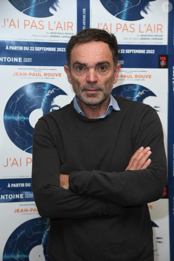 Exclusif - Yann Moix - Personnalités à la première du spectacle de Jean-Paul Rouve "J'ai pas l'air" au Théâtre Antoine à Paris. Le 22 septembre 2022 © G.Gorassini-B.Rindoff Petroff / Bestimage 