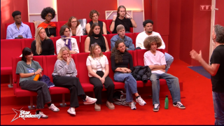 L'attitude des candidats de la Star Academy 2024 laisse à désirer, un professeur les recadre en plein cours