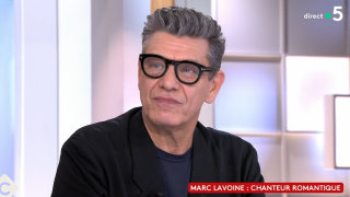 "C'était plus fort que moi" : Marc Lavoine réagit à son officialisation avec Adriana Karembeu, il assume tout