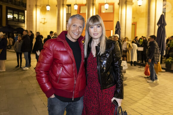 Exclusif - Nagui et sa femme Melanie Page - Cérémonie de remise du prix Raymond Devos au théâtre Edouard VII à Paris dans le cadre de la 28ème édition de la semaine de la Langue Française et de la Francophonie le 20 mars 2023. Le théâtre a rendu hommage à R. Devos avec le spectacle "Il a de la côte Devos!" mis en scène par D. Benoin. A. Lutz et M. Robin héritiers de l'artiste, salués pour leur maitrise de la langue et leur manière de jouer, ont reçus leurs prix. © Coadic Guirec - Cyril Bruneau / Bestimage  No Web - Belgique et Suisse