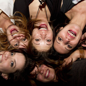 Une famille d'artistes
Charlotte Belhomme, Jenny Del Pino, Marie Coesens, Zoe Tellier, Dounia Coesens - 11eme edition du FestiValloire a Valloire, le 7 janvier 2014.