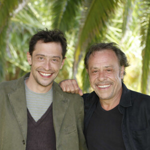 Son frère Antoine est danseur
Rendez-vous avec Antoine Coesens et son fils Antoine Junior lors du 7ème Festival du Film de Cap d'Agde. Le 21 juin 2010