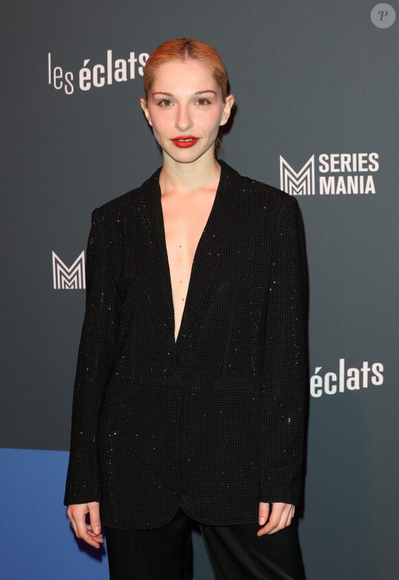 Marie Colomb - Photocall de la remise des prix lors du Festival Séries Mania "Les Éclats" à la Gaîté Lyrique à Paris le 12 decembre 2023. Cette soirée de remise de prix met en lumière les talents les plus prometteurs de l'année dans quatre catégories : Révélation Scénario, Révélation Réalisation, Révélation Actrice, Révélation Acteur. © Coadic Guirec / Bestimage