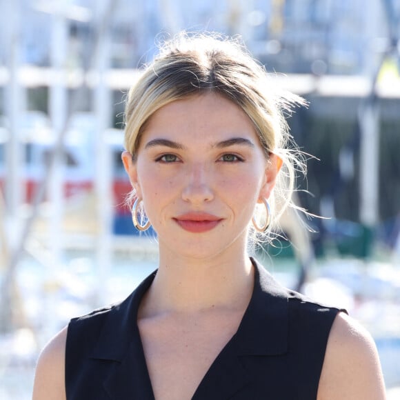 Marie Colomb - Photocall de la série "Follow" lors de la 25ème édition du Festival de la Fiction de la Rochelle. Le 13 septembre 2023 © Denis Guignebourg / Bestimage