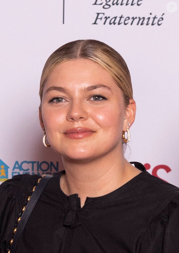 Une histoire d'amour qui la rassure au quotidien puisque la chanteuse assure ne plus se sentir seule. 
Louane - 6éme édition "Action Enfance fait son cinéma" au Grand Rex à Paris le 12 juin 2023. Depuis plus de 60 ans, la Fondation Action Enfance a pour mission d'accueillir, de protéger et d'éduquer des frères et soeurs en danger, de la petite enfance à la vie adulte, séparés de leurs parents sur décision du Juge des enfants. © Pierre Perusseau/Bestimage