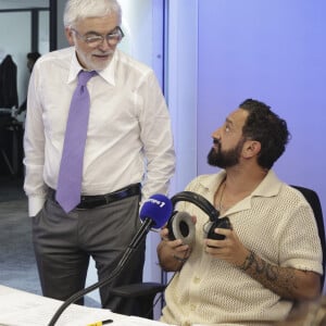 Exclusif - Pascal Praud, Cyril Hanouna sur le plateau de l'émission "On a marché sur la tête" dans les studios de Europe 1 à Paris le 20 juin 2024. © Jack Tribeca / Bestimage