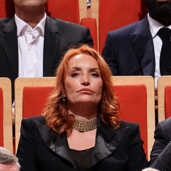 Laurent Gerra et sa compagne Christelle Bardet pendant la cérémonie de remise du prix lumière à I.Huppert lors de la 16ème édition du Festival Lumière à l'Amphithéâtre - Centre de Congrès à Lyon, France, le 18 octobre 2024. © Dominique Jacovides/Bestimage 