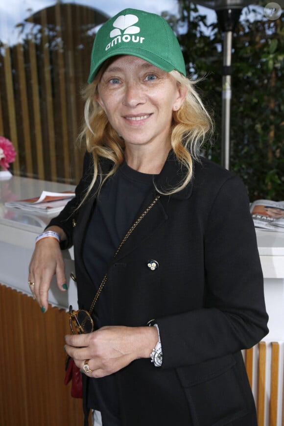 Notamment à sa passion pour les achats immobiliers 
Exclusif - Sylvie Testud - Soirée des comédiens de séries de France Télévision lors des Internationaux de France de Tennis de Roland Garros 2024 - Jour 10 à Paris. Le 4 Juin 2024. © Bertrand Rindoff Petroff / Bestimage 