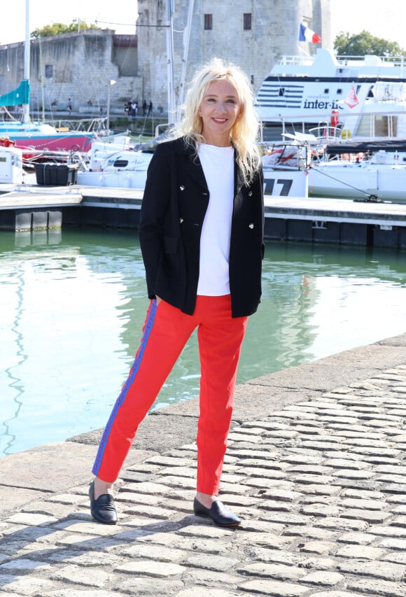 Sylvie Testud lors du photocall de "Knok" lors du 25eme anniversaire du Festival de la fiction de la Rochelle le 16 Septembre 2023. © Denis Guignebourg/BestImage