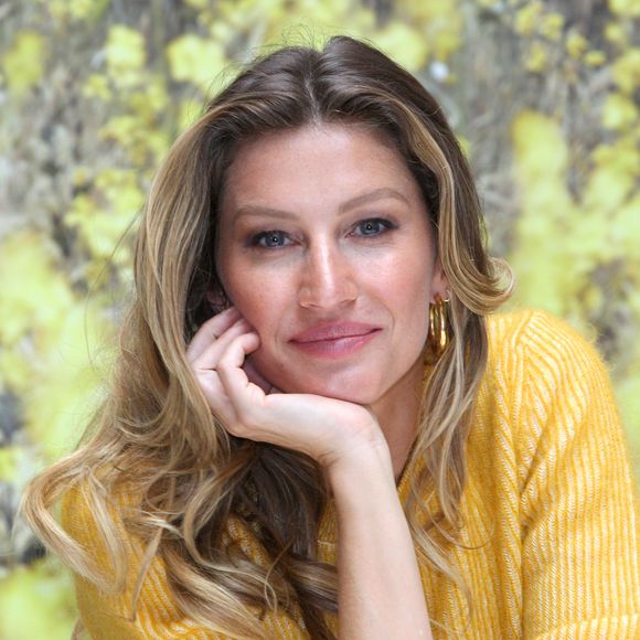 Gisele Bundchen est déjà maman de deux enfants avec son ex-mari : Benjamin et Vivian
Gisele Bundchen se sépare de son agence IMG Models après 22 ans - Gisele Bündchen en séance de dédicaces pour son livre "Lessons : My Path to a Meaningful Life" à Hambourg, le 3 avril 2019.