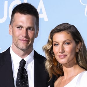 Gisele Bundchen et Tom Brady divorcent - Après plus de 22 ans de carrière, le mari de Gisele Bündchen, Tom Brady a décidé de prendre sa retraite après 7 titres et 3 finales nationales - Gisele Bundchen et son mari Tom Brady - Les célébrités posent lors du photocall de la soirée UCLA en l'honneur de B. Streisand et G. Bundchen à Los Angeles le 21 février, 2019 