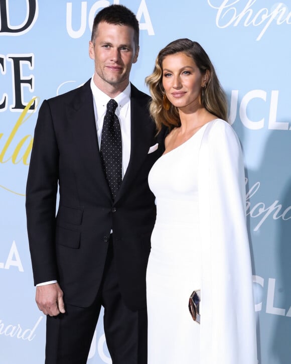 Gisele Bundchen et Tom Brady divorcent - Après plus de 22 ans de carrière, le mari de Gisele Bündchen, Tom Brady a décidé de prendre sa retraite après 7 titres et 3 finales nationales - Gisele Bundchen et son mari Tom Brady - Les célébrités posent lors du photocall de la soirée UCLA en l'honneur de B. Streisand et G. Bundchen à Los Angeles le 21 février, 2019 