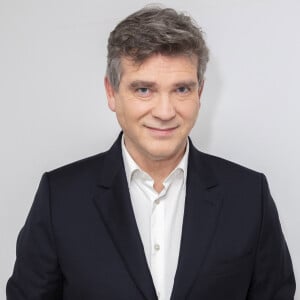 Exclusif - Arnaud Montebourg - Les invités de L.Ruquier posent en backstage lors de l'émission OEED (On est en direct) diffusée sur France 2 le 27 février 2021 © Jack Tribeca / Bestimage 