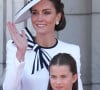 Ils sont parfois dans les gradins à soutenir les enfants lors d'événements sportifs mais pas que ! 
Kate Middleton, princesse de Galles, la princesse Charlotte au balcon du Palais de Buckingham lors de la parade militaire "Trooping the Colour" à Londres le 15 juin 2024