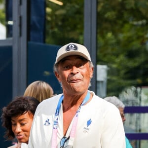 Le chanteur est devenu papa pour la sixième fois à 64 ans
 
Yannick Noah et sa compagne Malika quittent les épreuves de gymnastique lors des Jeux Olympiques de Paris2024 (JO) le 4 aout 2024.