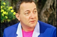 Derniers instants de Coluche, un célèbre ami a une autre théorie sur son départ inattendu...