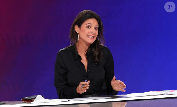 Apolline de Malherbe a tenu à défendre le travail des équipes de la rédaction de BFMTV
Apolline de Malherbe lors de la conférence de presse de rentrée BFM TV. - RMC du groupe Altice France à Paris, France, le 31 août 2023