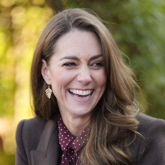 Le prince William, prince de Galles, et Catherine (Kate) Middleton, princesse de Galles, visitent le centre communautaire de Southport, pour rencontrer les familles des victimes de l'attaque au couteau, le 10 octobre 2024. © Julien Burton / Bestimage 