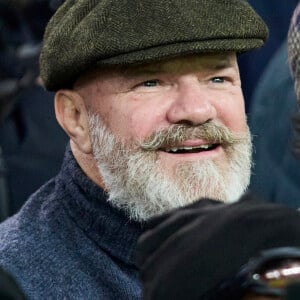 Philippe Etchebest - Célébrités assistent au match de Ligue des champions entre le PSG et l'Atlético de Madrid au Parc des Princes à Paris le 6 novembre 2024. © Cyril Moreau/Bestimage