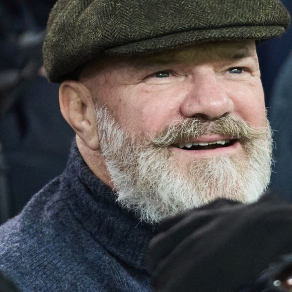 Philippe Etchebest - Célébrités assistent au match de Ligue des champions entre le PSG et l'Atlético de Madrid au Parc des Princes à Paris le 6 novembre 2024. © Cyril Moreau/Bestimage