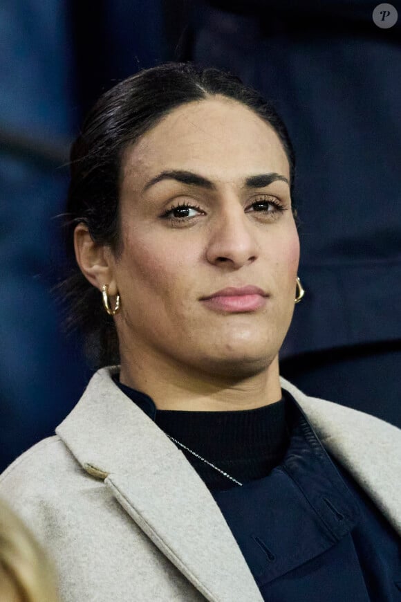 La boxeuse algérienne, Imane Khelif - Célébrités assistent au match de Ligue des champions entre le PSG et l'Atlético de Madrid au Parc des Princes à Paris le 6 novembre 2024. © Cyril Moreau/Bestimage