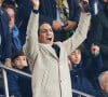 La championne olympique algérienne de boxe était survoltée en tribune présidentielle

La boxeuse algérienne, Imane Khelif - Célébrités assistent au match de Ligue des champions entre le PSG et l'Atlético de Madrid au Parc des Princes à Paris le 6 novembre 2024. © Cyril Moreau/Bestimage