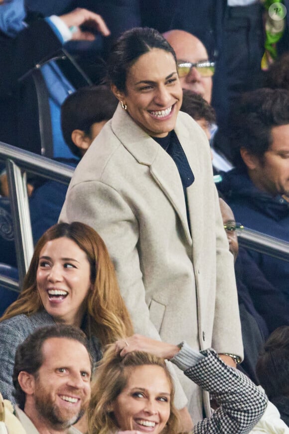 La boxeuse algérienne, Imane Khelif, Ophélie Meunier - Célébrités assistent au match de Ligue des champions entre le PSG et l'Atlético de Madrid au Parc des Princes à Paris le 6 novembre 2024. © Cyril Moreau/Bestimage