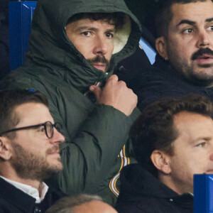 Redouane Bougheraba, Artus - Célébrités assistent au match de Ligue des champions entre le PSG et l'Atlético de Madrid au Parc des Princes à Paris le 6 novembre 2024. © Cyril Moreau/Bestimage