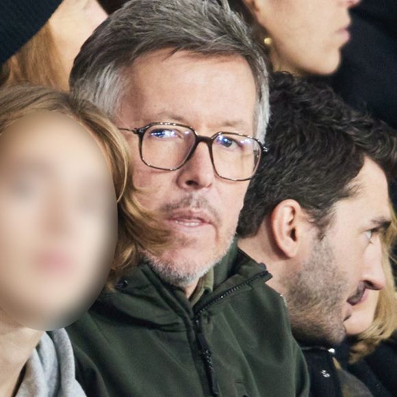 Jean-Luc Lemoine et son fils Gaspard - Célébrités assistent au match de Ligue des champions entre le PSG et l'Atlético de Madrid au Parc des Princes à Paris le 6 novembre 2024. © Cyril Moreau/Bestimage