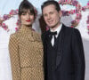 En 2023 en plus de son mariage avec Alex Kapranos, la célèbre chanteuse a également donné naissance à son premier enfant qu'elle préserve jalousement des médias.
Clara Luciani et son compagnon Alex Kapranos - Photocall du 40ème Gala de Charité AROP (Association pour le Rayonnement de l'Opéra de Paris) à l'Opera Garnier à Paris le 27 février 2020. © Pierre Perusseau/Bestimage