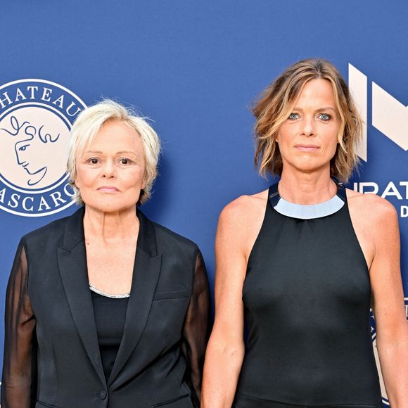Par amour pour elle
Muriel Robin et sa femme Anne Le Nen - 10ème édition du Gala de Charité de Patrick Mouratoglou à l'Académie Mouratoglou à Biot Sophia Antipolis, le 23 juin 2024. © Bruno Bebert/Bestimage 