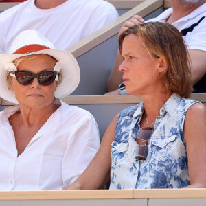 Pour le final de la saison 2 de "Master Crimes"
Muriel Robin et sa femme Anne Le Nen en tribunes de l'épreuve de tennis opposant Novak Djokovic à Rafael Nadal lors des Jeux Olympiques de Paris 2024 (JO) à Roland Garros, à Paris, France, le 29 juillet 2024. © Jacovides-Perusseau/Bestimage 