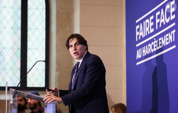 Frédéric Dabi, directeur général de l'IFOP - G.Attal lance sa fondation "Faire Face", contre le harcèlement scolaire, au Philanthro-Lab à Paris, le 6 novembre 2024. A cette occasion, l'ancien Premier ministre était entouré d'Ophélie Meunier, Béatrice Le Blay, dont le fils Nicolas s'est suicidé en septembre 2023, Elian Potier, ancienne victime, la ministre de l'Éducation Anne Genetet. © Dominique Jacovides / Bestimage