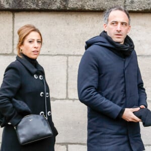 Léa Salamé et son compagnon Raphaël Glucksmann - Obsèques de Sébastien Demorand à la Coupole du crématorium du cimetière du Père-Lachaise à Paris, France, le 31 janvier 2020. 