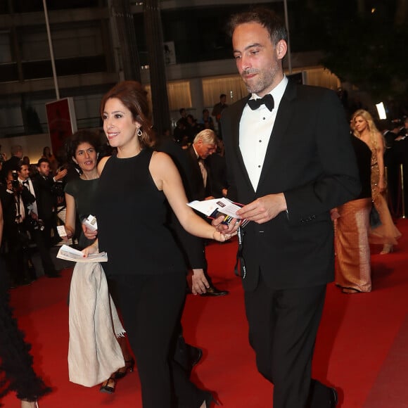 Léa Salamé et son compagnon Raphaël Glucksmann - Montée des marches du film "Le Redoutable" lors du 70ème Festival International du Film de Cannes. Le 21 mai 2017. © Borde-Jacovides-Moreau/Bestimage 