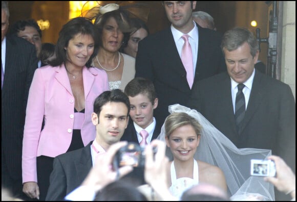 Cécilia Attias et Louis Sarkozy - Mariage de Jeanne Marie Martin et de Rallon Gurvan en l'église Saint Pierre de Neuilly-sur-Seine.