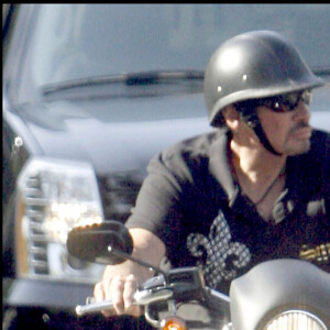 Exclusif - Johnny Hallyday sur sa moto Harley Davidson (archive)