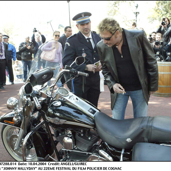 Exclusif - Johnny Hallyday sur sa moto Harley Davidson (archive)